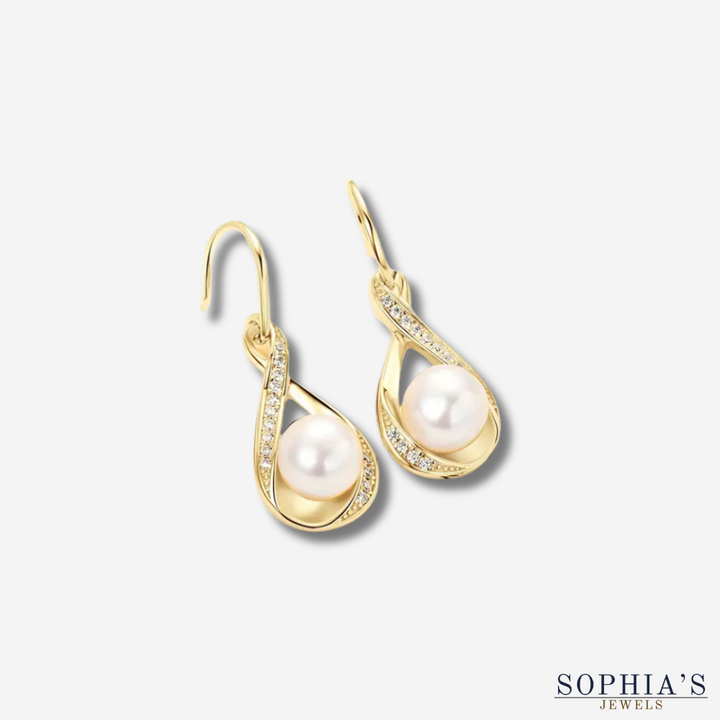 Pearl Earrings in Gold