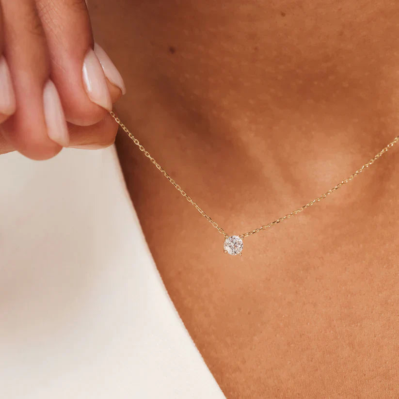 Gold Necklace with Moissanite Stone